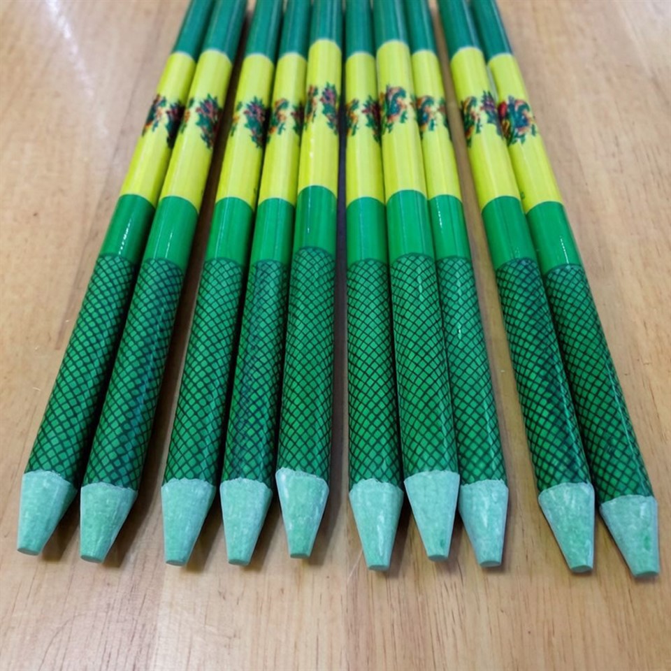 Fiberglass Vineyard Stakes